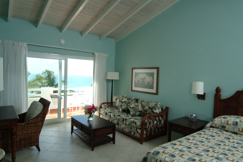 Trade Winds Hotel Dickenson Bay Exterior foto